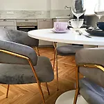 K11 Apartment *