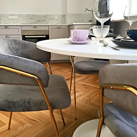 K11 Apartment *